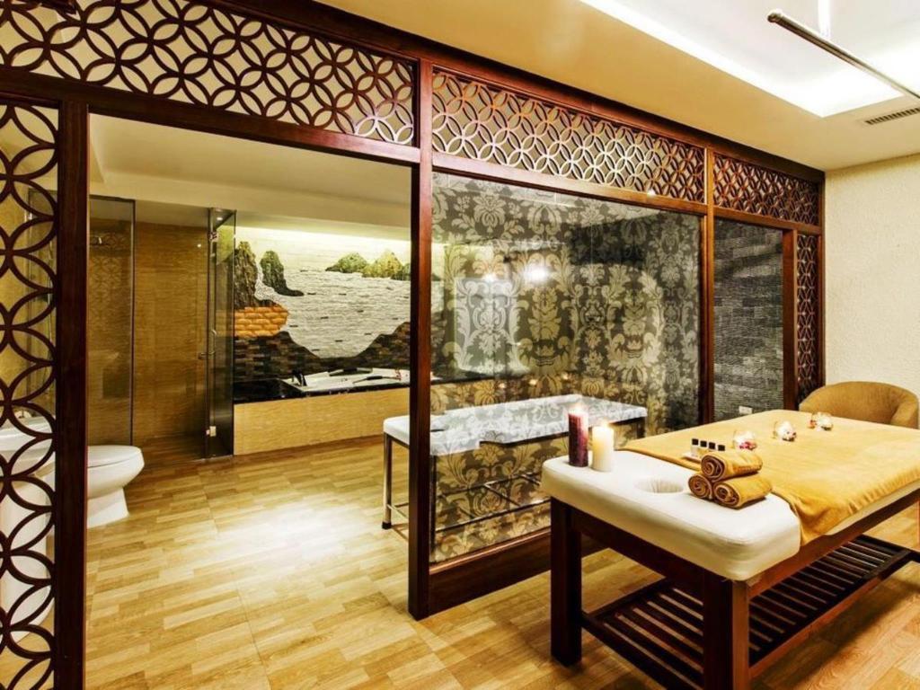 Muong Thanh Luxury Quang Ninh Hotel Халонг Екстер'єр фото